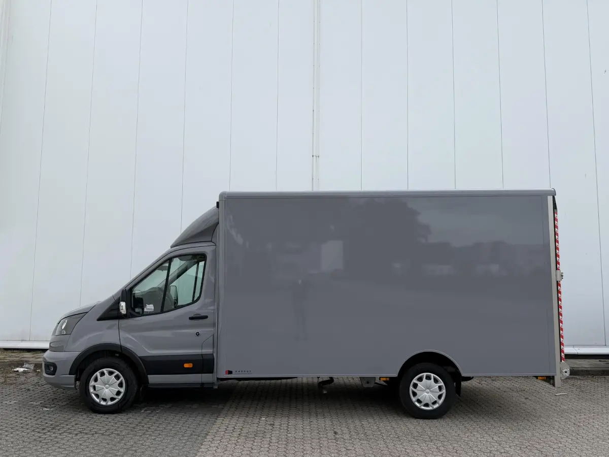 350 2.0 TDCI L4H1 Trend Bakwagen | Uit voorraad leverbaar | Karhof Gesloten bak + Overloopklep Kenteken 2024 | Bluetooth | Cruise Control | Voorruitverwarming | Laadvermogen 1200KG + |