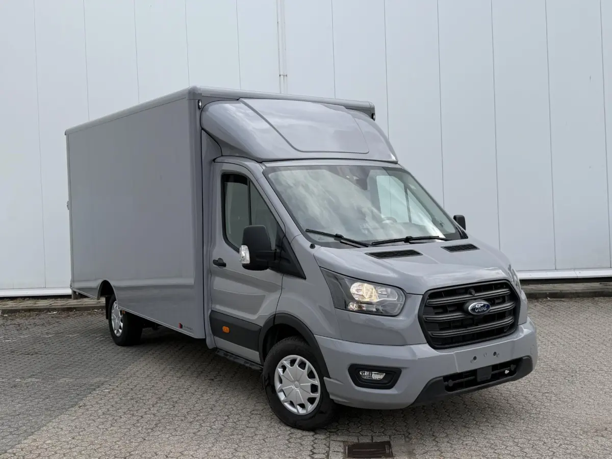 350 2.0 TDCI L4H1 Trend Bakwagen | Uit voorraad leverbaar | Karhof Gesloten bak + Overloopklep Kenteken 2024 | Bluetooth | Cruise Control | Voorruitverwarming | Laadvermogen 1200KG + |