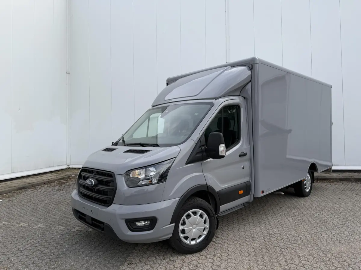 350 2.0 TDCI L4H1 Trend Bakwagen | Uit voorraad leverbaar | Karhof Gesloten bak + Overloopklep Kenteken 2024 | Bluetooth | Cruise Control | Voorruitverwarming | Laadvermogen 1200KG + |
