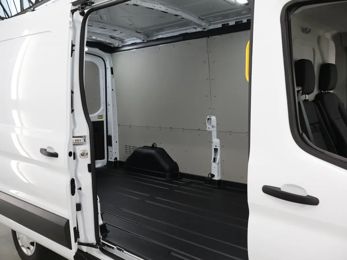 350 | 2.0 TDCI | L3 H2 | Trend | TREKHAAK 2500 KG AHW | CLIMATE CONTROL | NAVIGATIE | PARKEERSENSOREN V+A | CRUISE CONTROL | BIJRIJDERSBANK | LAADRUIMTE PAKKET | APPLE CARPLAY / ANDROID AUTO