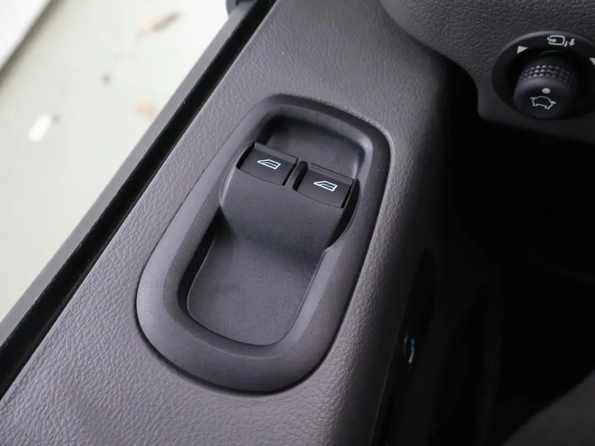 350 | 2.0 TDCI | L3 H2 | Trend | TREKHAAK 2500 KG AHW | CLIMATE CONTROL | NAVIGATIE | PARKEERSENSOREN V+A | CRUISE CONTROL | BIJRIJDERSBANK | LAADRUIMTE PAKKET | APPLE CARPLAY / ANDROID AUTO