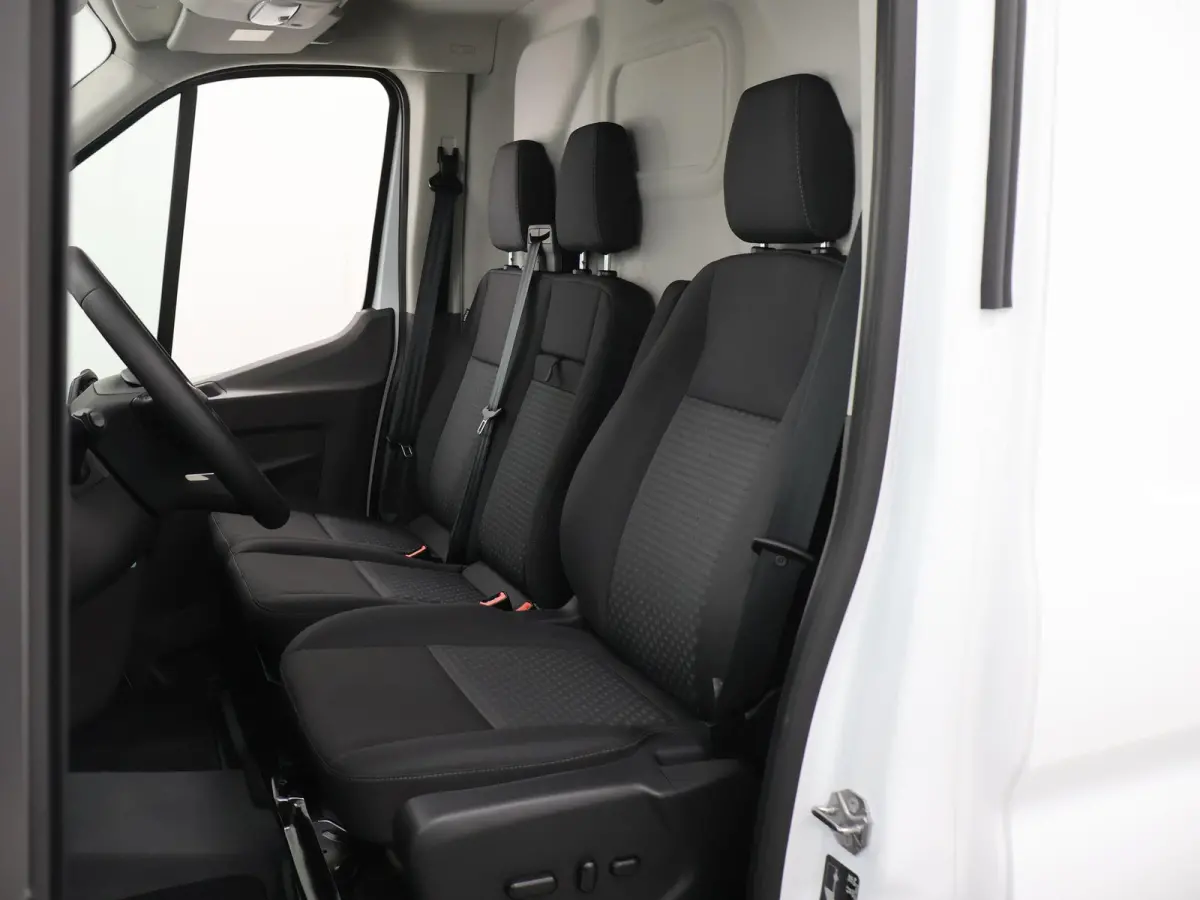 350 | 2.0 TDCI | L3 H2 | Trend | TREKHAAK 2500 KG AHW | CLIMATE CONTROL | NAVIGATIE | PARKEERSENSOREN V+A | CRUISE CONTROL | BIJRIJDERSBANK | LAADRUIMTE PAKKET | APPLE CARPLAY / ANDROID AUTO