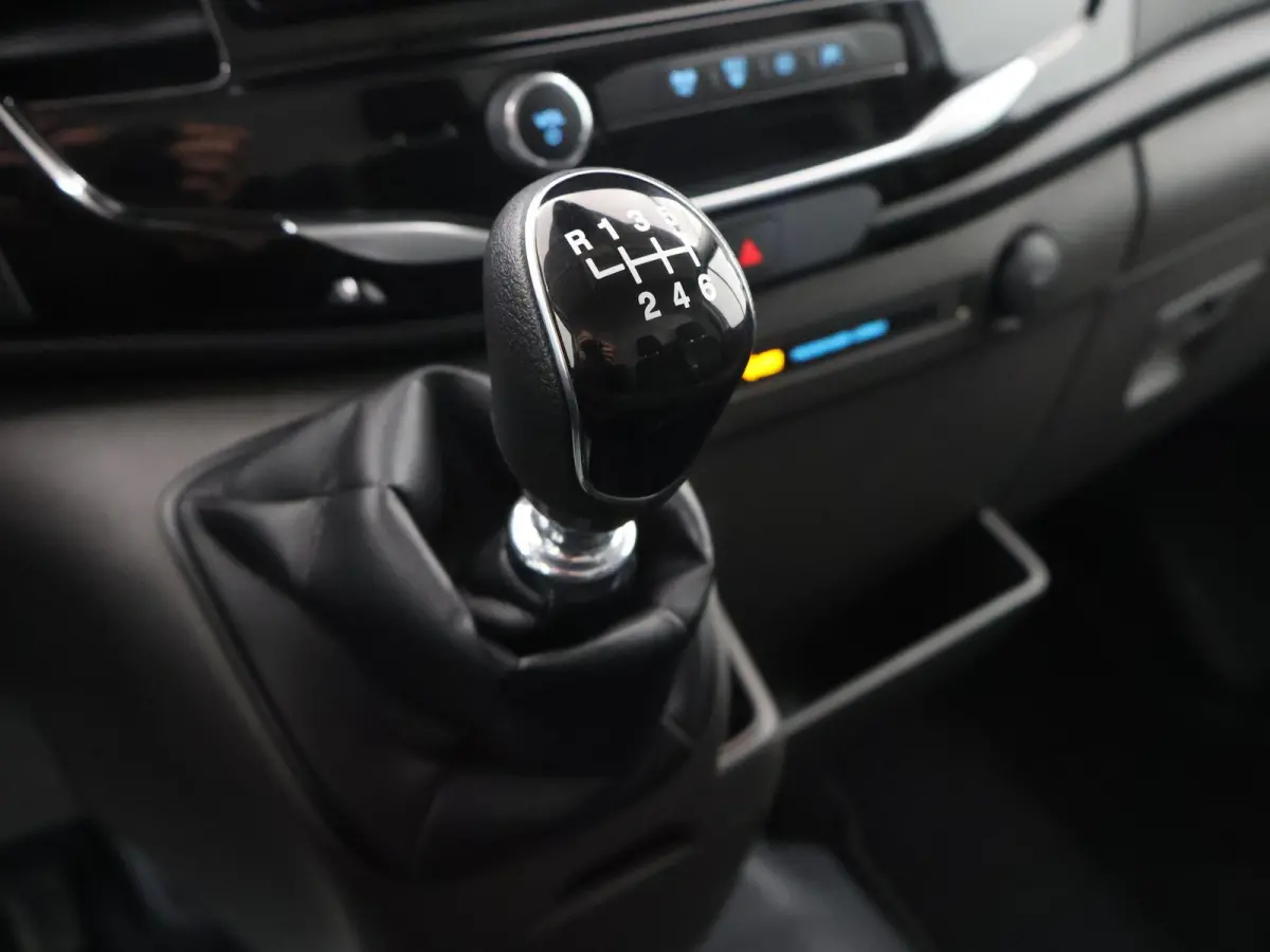 350 | 2.0 TDCI | L3 H2 | Trend | TREKHAAK 2500 KG AHW | CLIMATE CONTROL | NAVIGATIE | PARKEERSENSOREN V+A | CRUISE CONTROL | BIJRIJDERSBANK | LAADRUIMTE PAKKET | APPLE CARPLAY / ANDROID AUTO
