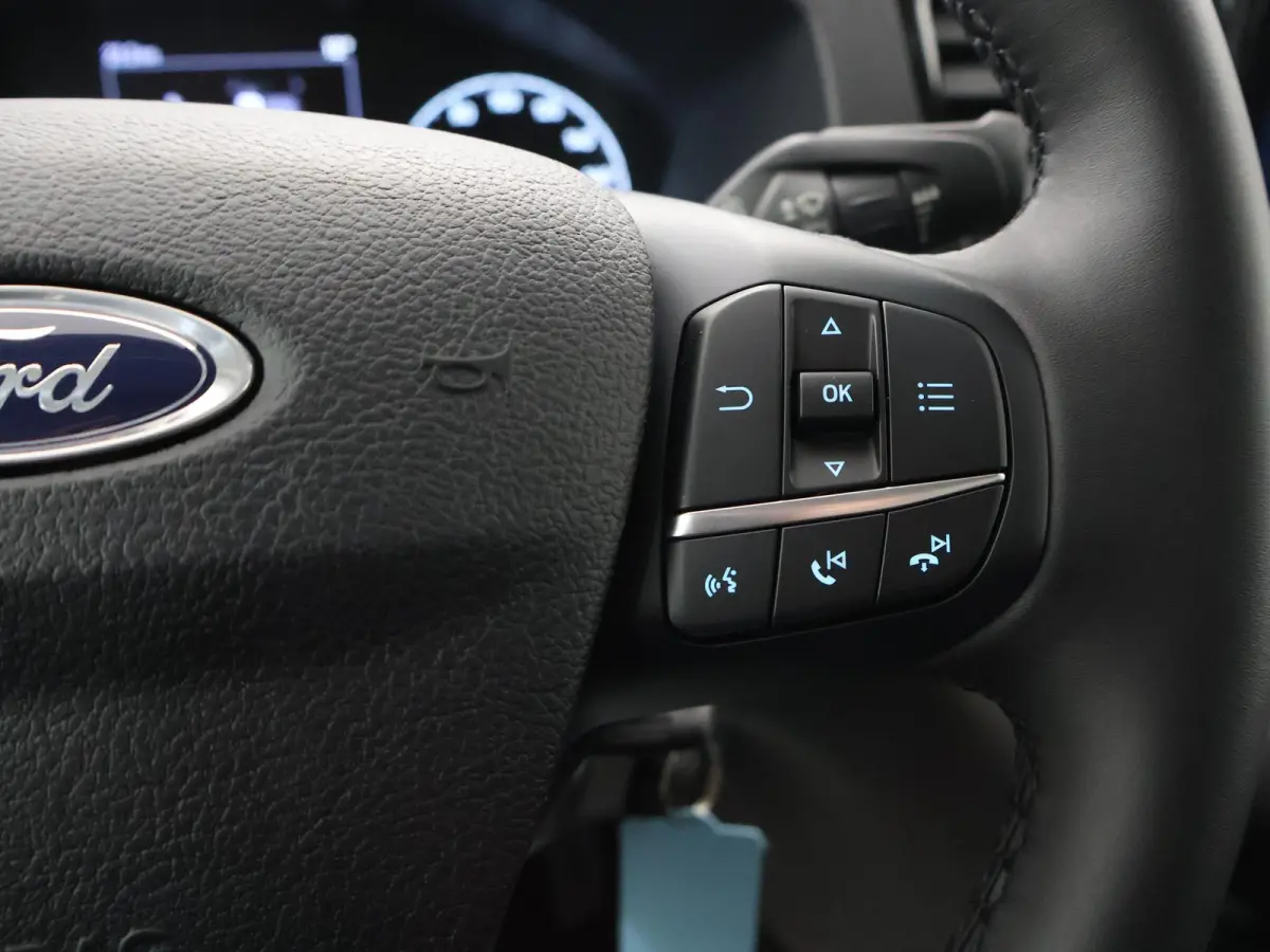 350 | 2.0 TDCI | L3 H2 | Trend | TREKHAAK 2500 KG AHW | CLIMATE CONTROL | NAVIGATIE | PARKEERSENSOREN V+A | CRUISE CONTROL | BIJRIJDERSBANK | LAADRUIMTE PAKKET | APPLE CARPLAY / ANDROID AUTO