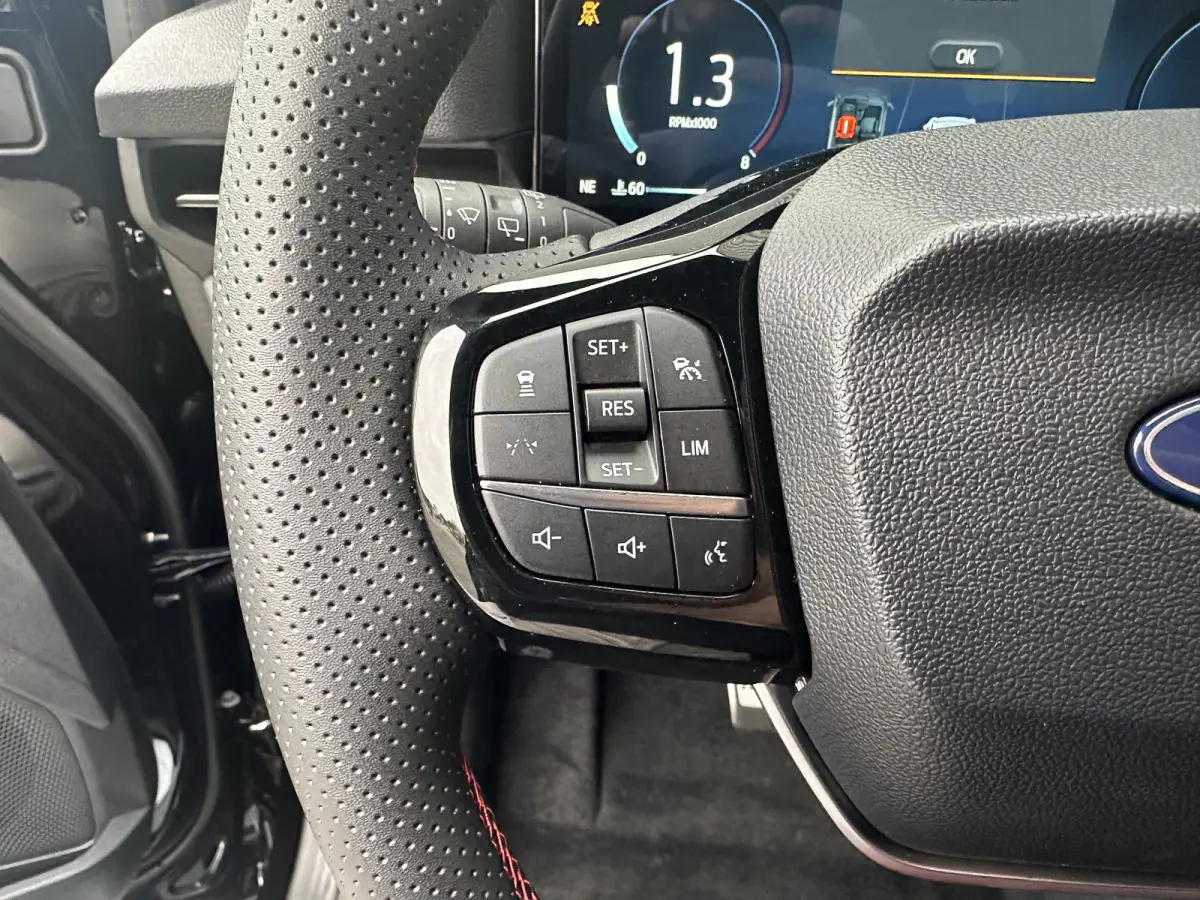 1.0 EcoBoost ST-Line X €5000,- Voordeel | Driver Assistance Pack | Winter Pack