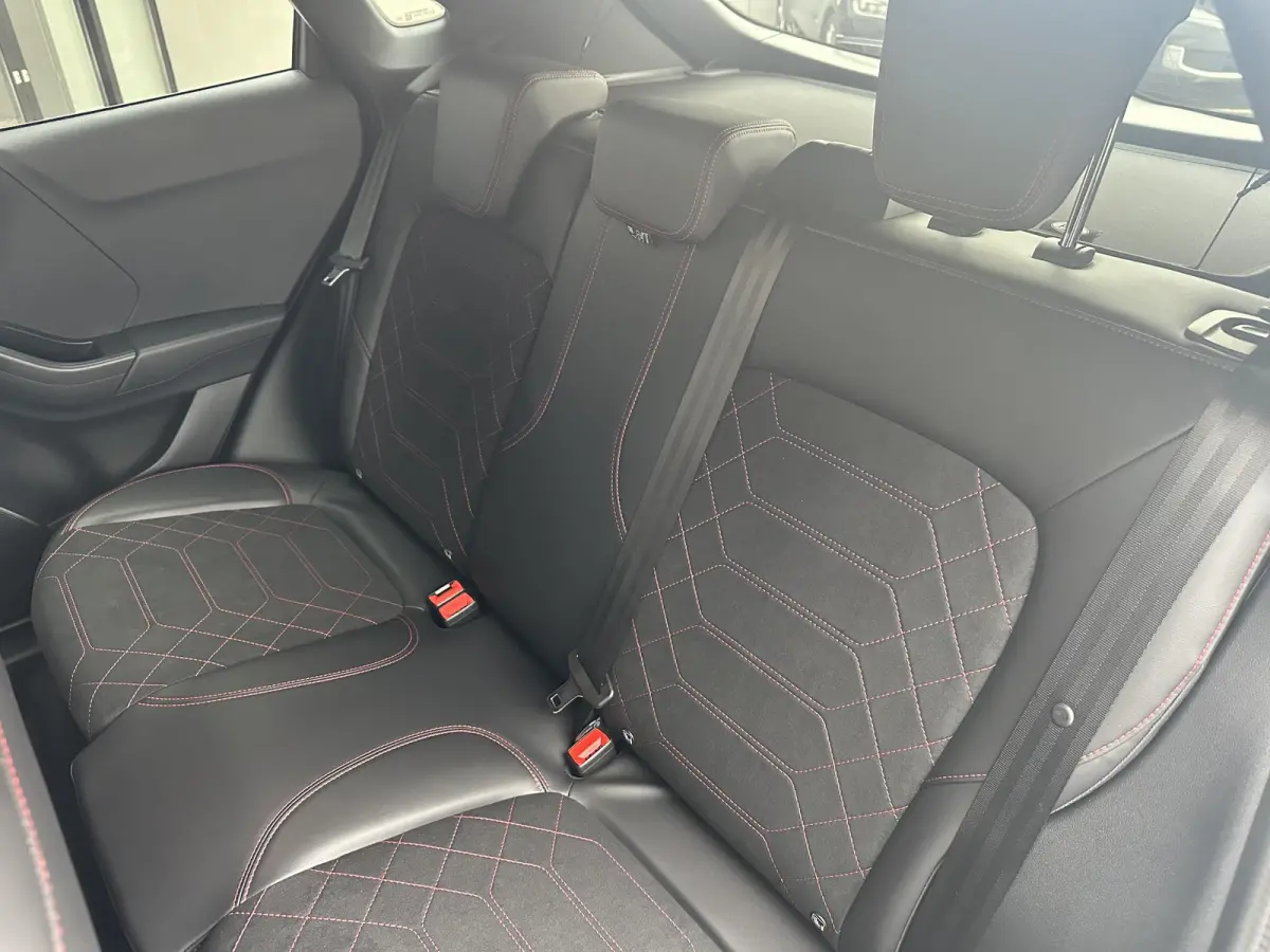 1.0 EcoBoost ST-Line X €5000,- Voordeel | Driver Assistance Pack | Winter Pack