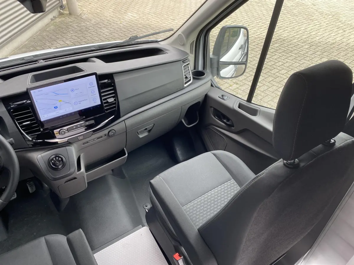 350 L4H3 Trend 184pk RWD 68 KWh | Direct leverbaar | Navigation Pack | Doorloopfunctie cabine | XL laadkabel | All Weather banden | Vehicle Integration System | PRIJS o.b.v. SUBCONTRACTOR