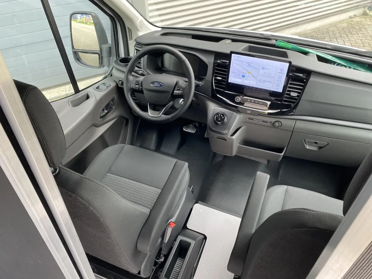350 L4H3 Trend 184pk RWD 68 KWh | Direct leverbaar | Navigation Pack | Doorloopfunctie cabine | XL laadkabel | All Weather banden | Vehicle Integration System | PRIJS o.b.v. SUBCONTRACTOR