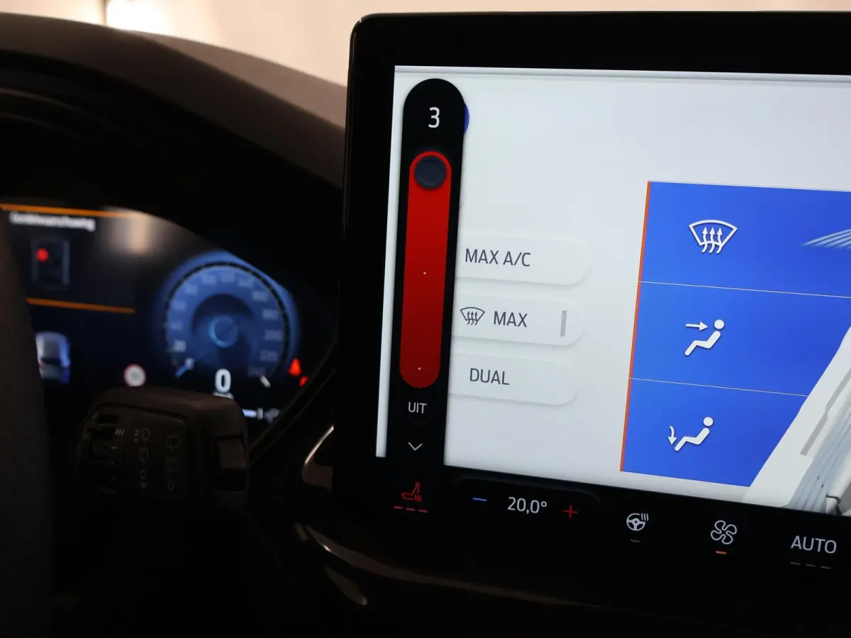 1.0 EcoBoost Hybrid ST Line X