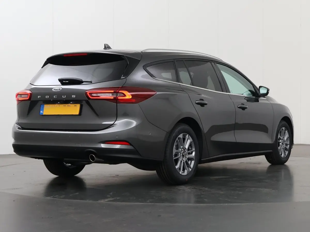 1.0 EcoBoost Hybrid Titanium Winterpack | Driver Assistance Pack