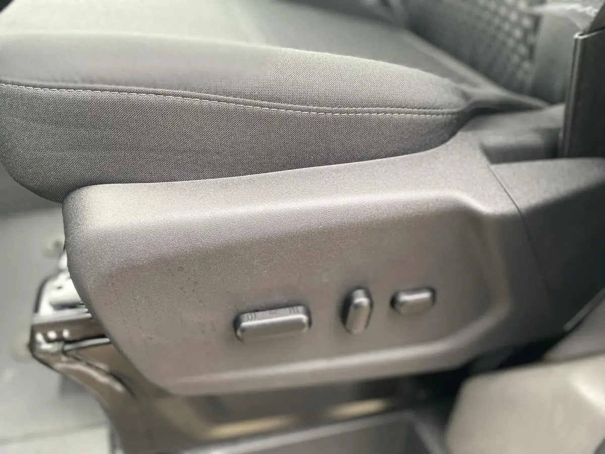 350 L4H3 Trend 184pk RWD 68 KWh | Direct leverbaar | Navigation Pack | Doorloopfunctie cabine | XL laadkabel | All Weather banden | Vehicle Integration System | PRIJS o.b.v. SUBCONTRACTOR