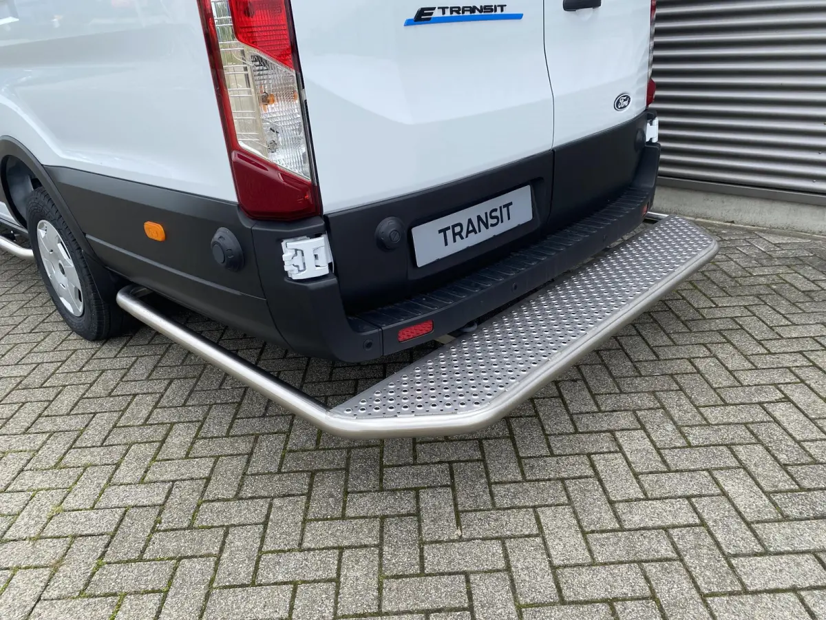 350 L4H3 Trend 184pk RWD 68 KWh | Direct leverbaar | Navigation Pack | Doorloopfunctie cabine | XL laadkabel | All Weather banden | Vehicle Integration System | PRIJS o.b.v. SUBCONTRACTOR