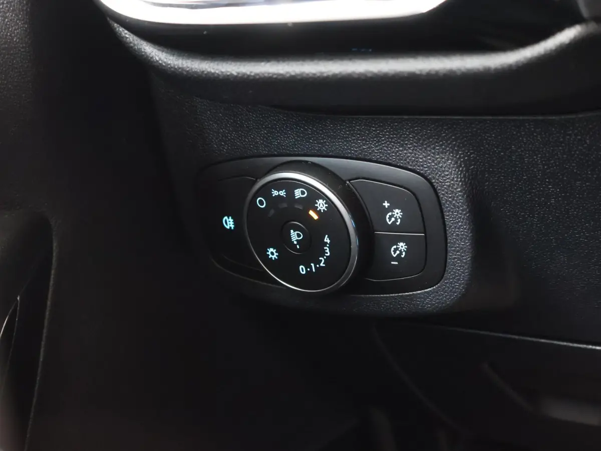 1.0 EcoBoost Connected | Navigatie | Airconditioning | Cruise Control |