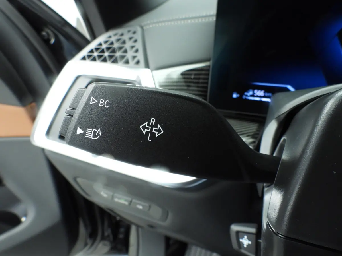xDrive50e | M-Sportpakket | LED | Leder | HUD | Active cruise | Trekhaak | Schuifdak | Comfortzetels | DAB | Harman-kardon sound | Alu 22 inch