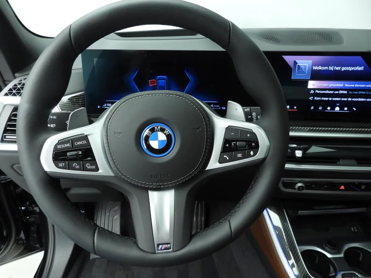 xDrive50e | M-Sportpakket | LED | Leder | HUD | Active cruise | Trekhaak | Schuifdak | Comfortzetels | DAB | Harman-kardon sound | Alu 22 inch