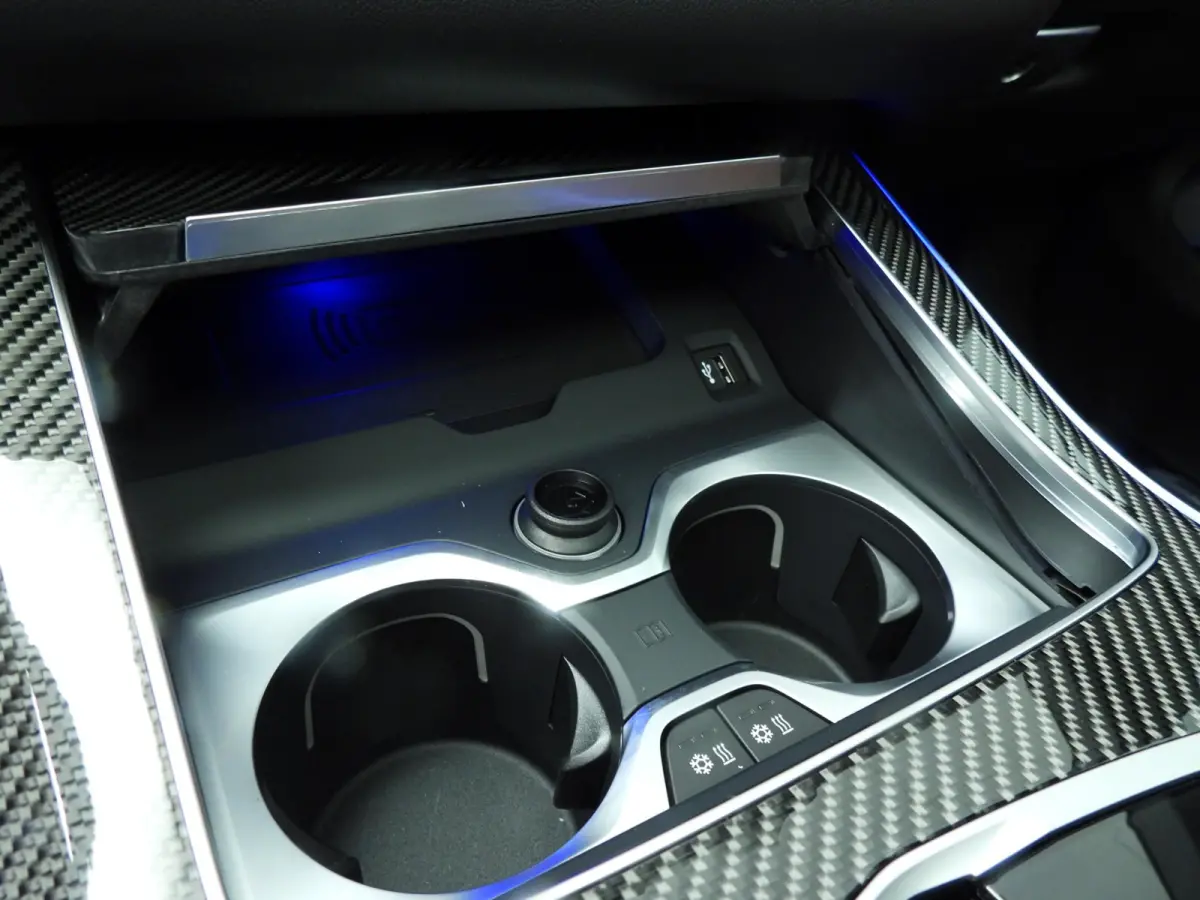 xDrive50e | M-Sportpakket | LED | Leder | HUD | Active cruise | Trekhaak | Schuifdak | Comfortzetels | DAB | Harman-kardon sound | Alu 22 inch