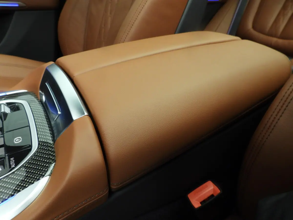 xDrive50e | M-Sportpakket | LED | Leder | HUD | Active cruise | Trekhaak | Schuifdak | Comfortzetels | DAB | Harman-kardon sound | Alu 22 inch