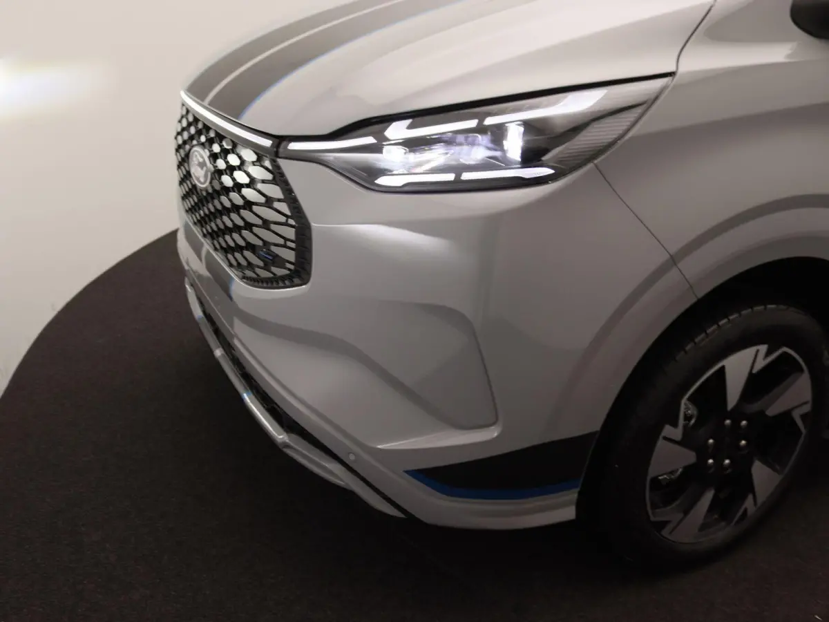 Cust. 320 L2H1 Sport 65 kWh | Te bestellen | Dubbele schuifdeur | Driver assistance pack | 19 inch velgen |