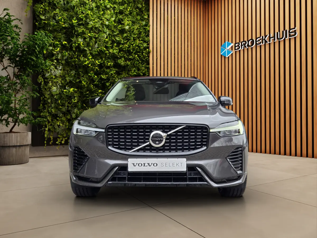 2.0 T8 AWD R-Design Plug-In Hybrid | Luchtvering | 360 Camera | Harman/Kardon | Panoramadak | Pilot Assist