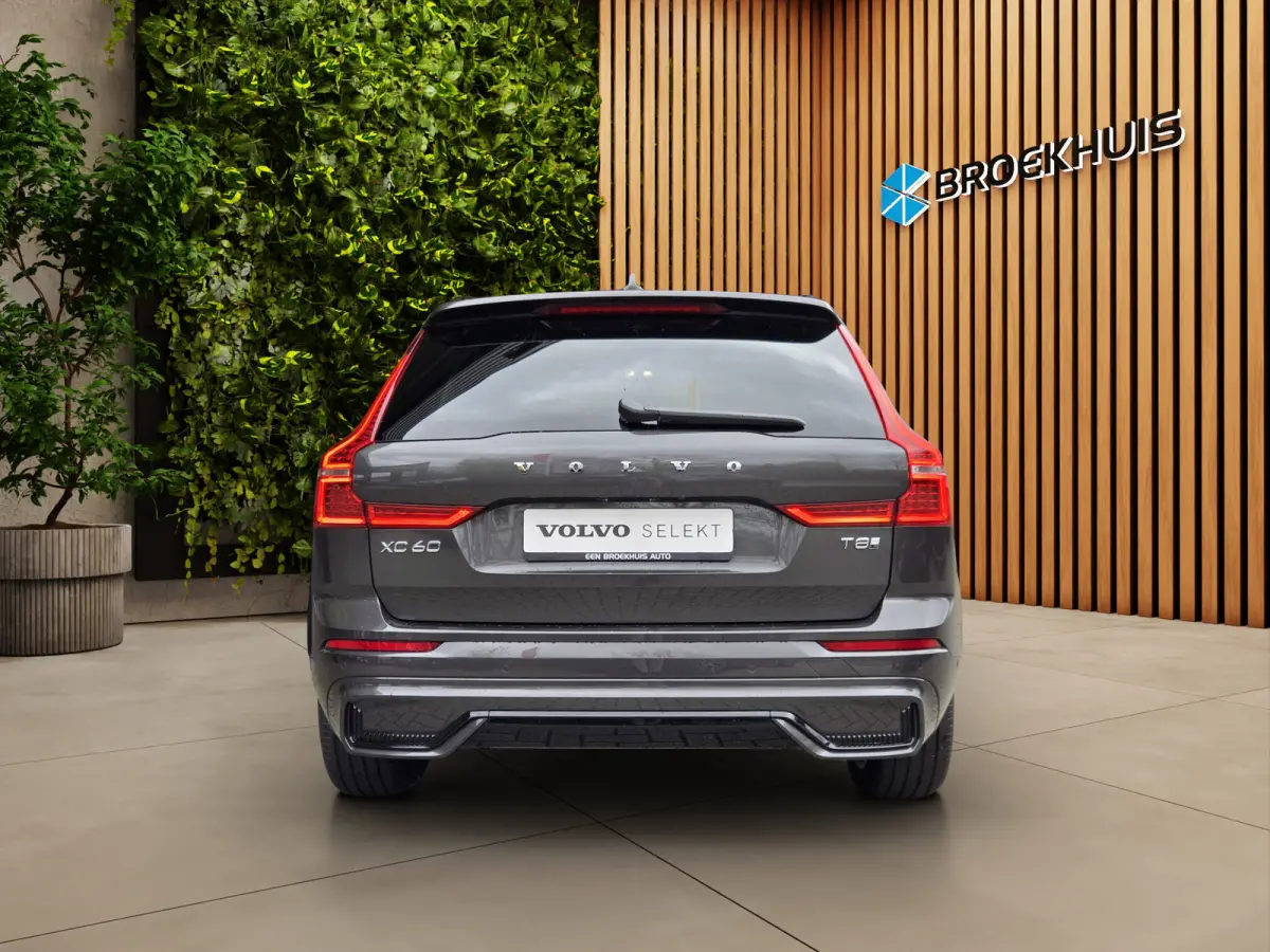2.0 T8 AWD R-Design Plug-In Hybrid | Luchtvering | 360 Camera | Harman/Kardon | Panoramadak | Pilot Assist