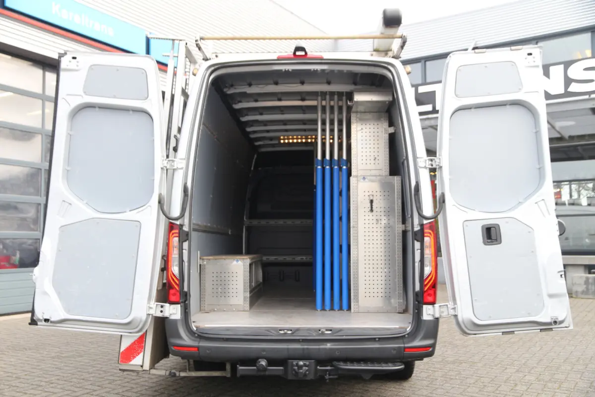 319 3.0 CDI V6 | Aut. | Glaswagen / Glasresteel | 3.5t trekgewicht | Clima..