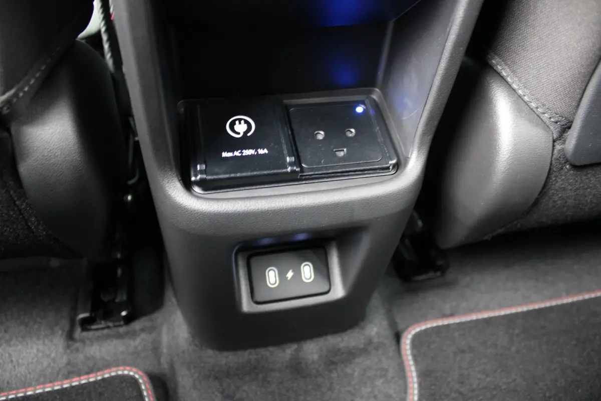 N Line Business 64.8 kWh | V2L interieur | | Warmtepomp