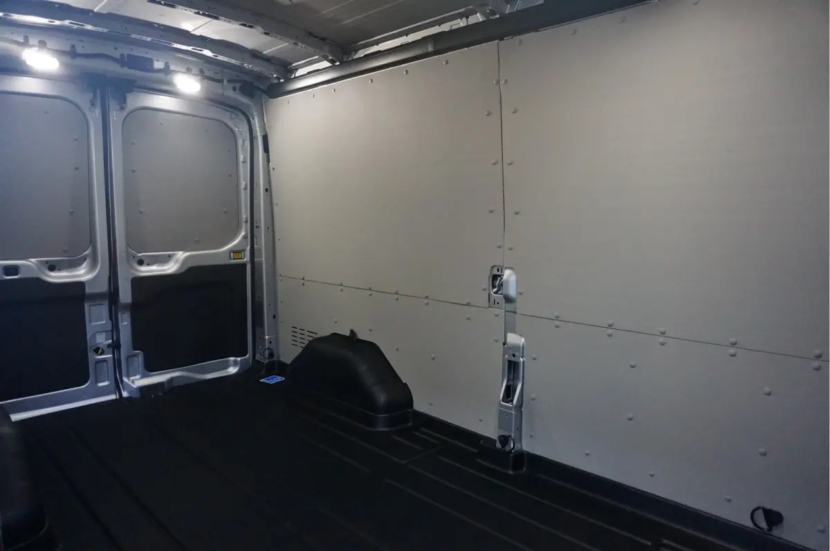 350L 130PK L3H2 BPM VRIJ!! Sync4 Navi, 360 Camera, LM Velg, Trekhaak!! NR. A101