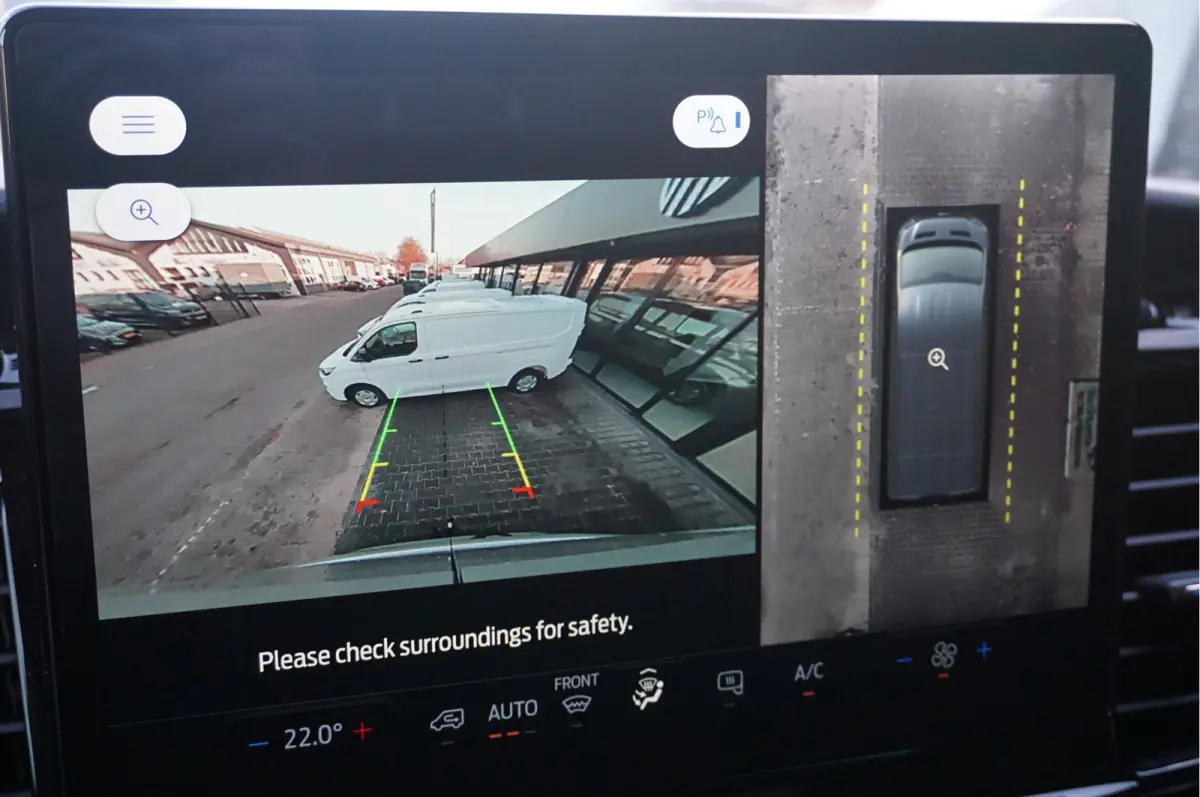 350L 130PK L3H2 BPM VRIJ!! Sync4 Navi, 360 Camera, LM Velg, Trekhaak!! NR. A101