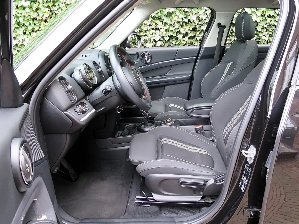 2.0 Cooper S F60 automaat 1e eig, Pano, A.klep aut, Apple Carplay, 17"