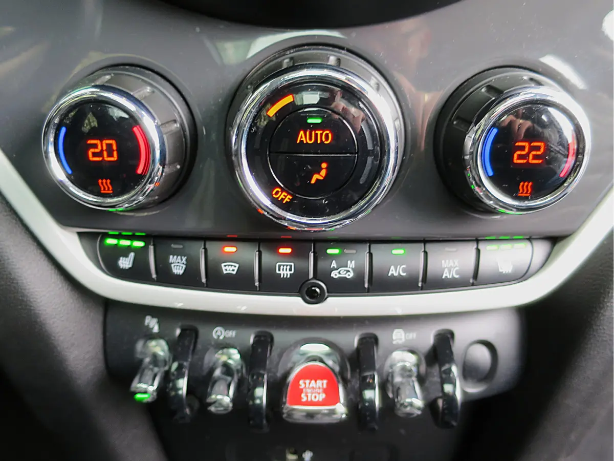 2.0 Cooper S F60 automaat 1e eig, Pano, A.klep aut, Apple Carplay, 17"