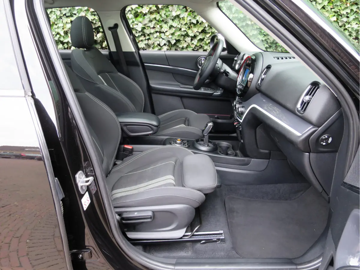 2.0 Cooper S F60 automaat 1e eig, Pano, A.klep aut, Apple Carplay, 17"