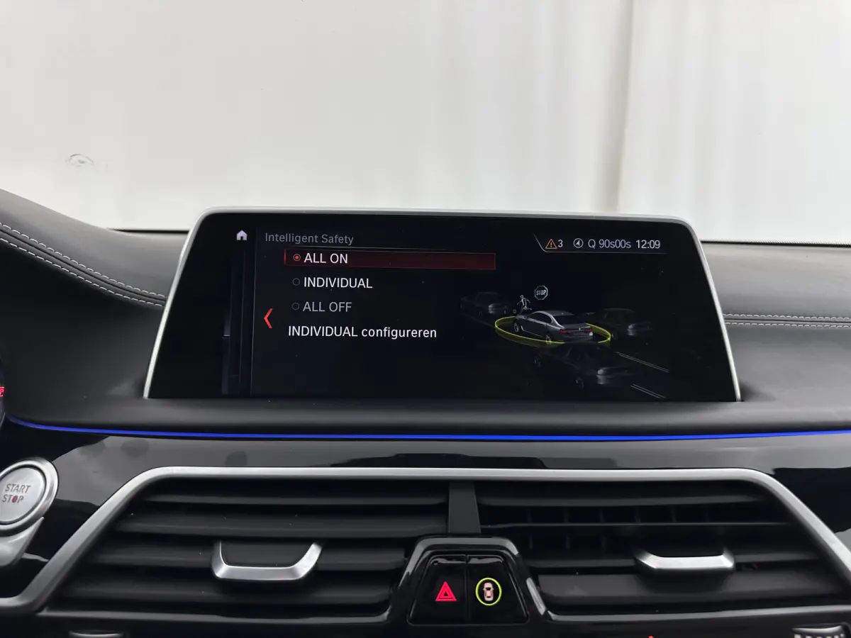 740Le xDrive iPerformance High Executive (Plug-In) Aut. *PANO | LEATHER | MASSAGE | HARMAN/KARDON | MEMORY-PACK | BLIS | TOPVIEW |  HEAD-UP | ADAPTIVE-CRUISE | FULL-LED | ENTERTAINMENT | DAB