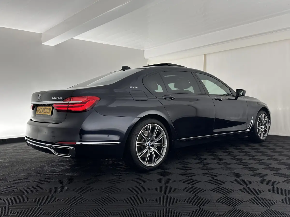 740Le xDrive iPerformance High Executive (Plug-In) Aut. *PANO | LEATHER | MASSAGE | HARMAN/KARDON | MEMORY-PACK | BLIS | TOPVIEW |  HEAD-UP | ADAPTIVE-CRUISE | FULL-LED | ENTERTAINMENT | DAB