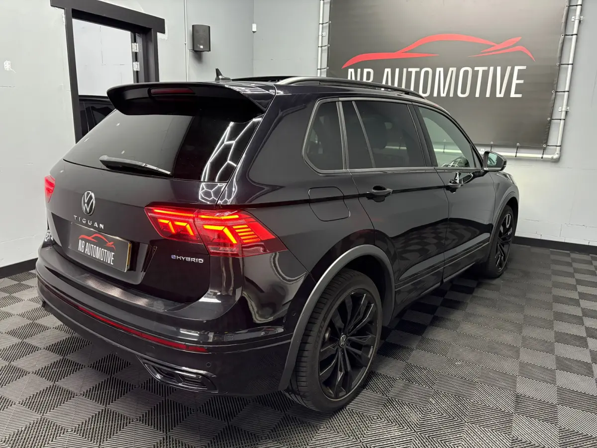 1.4 TSI eHybrid R-Line Business+