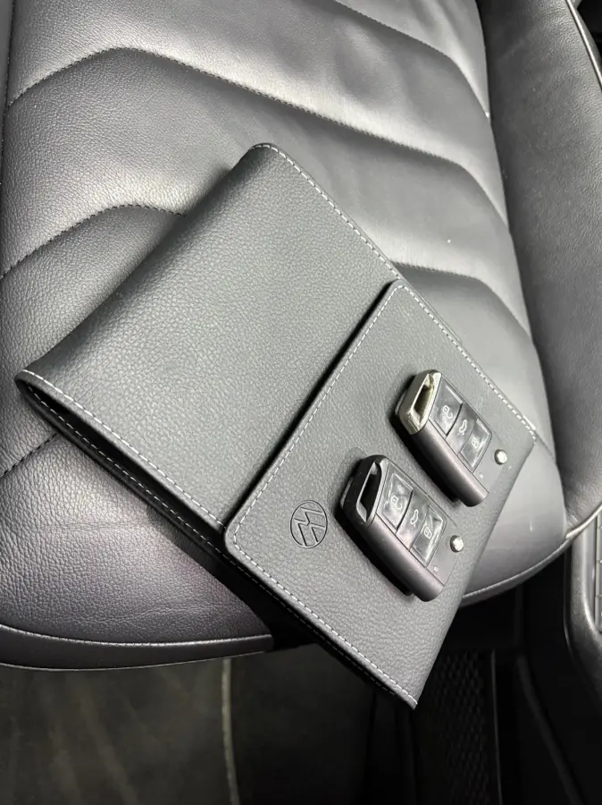 1.4 TSI eHybrid R-Line Business+