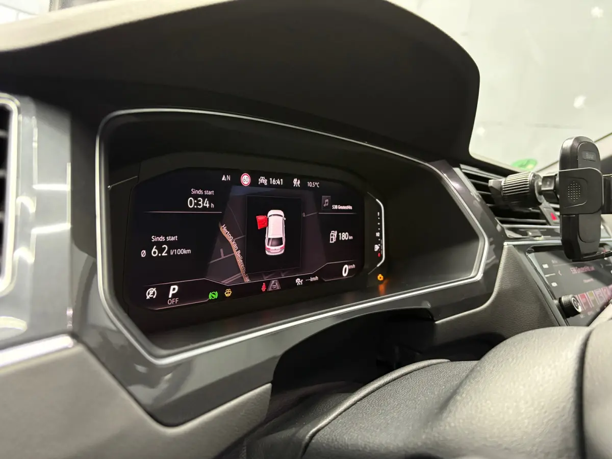 1.4 TSI eHybrid R-Line Business+