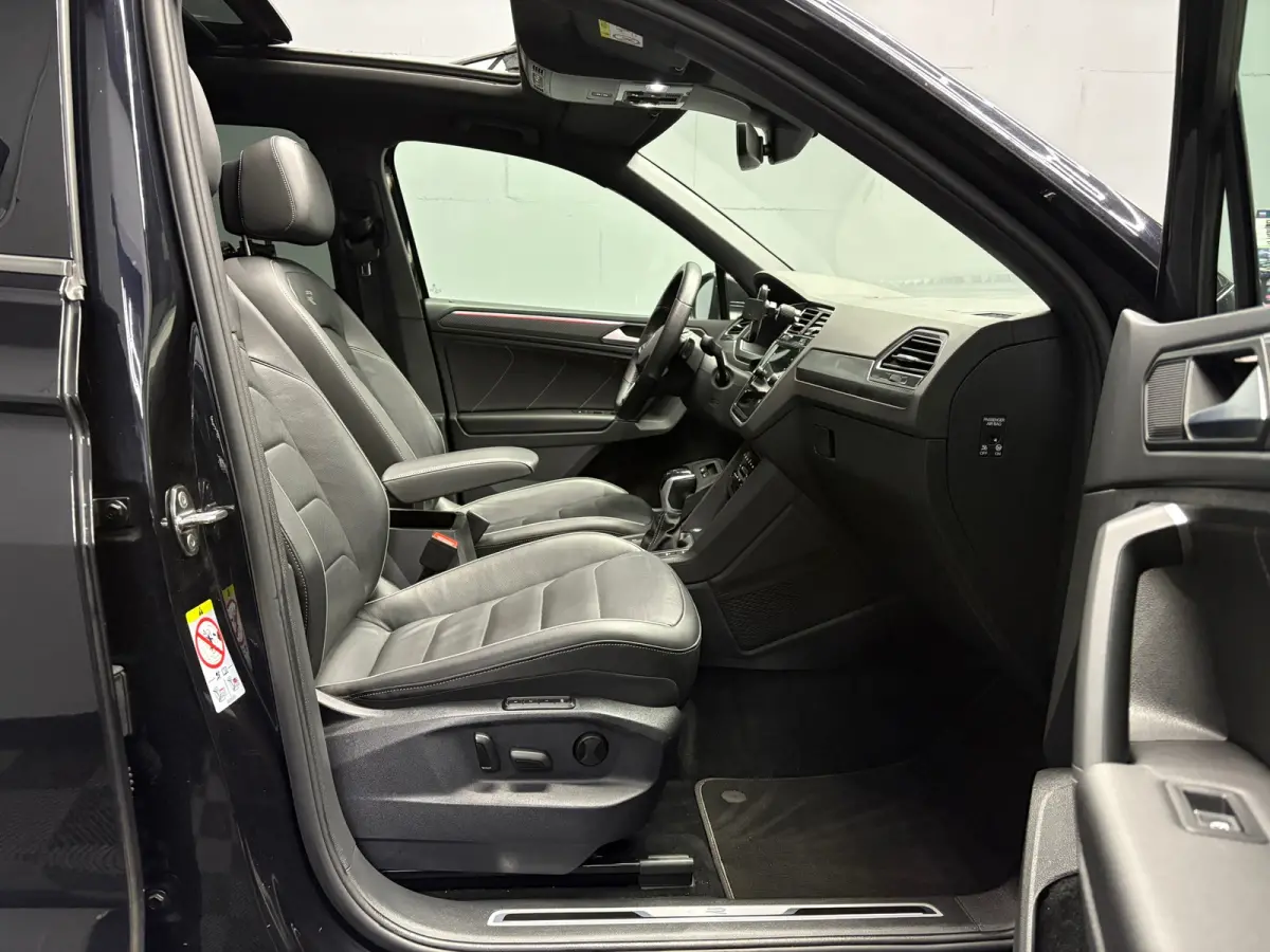 1.4 TSI eHybrid R-Line Business+