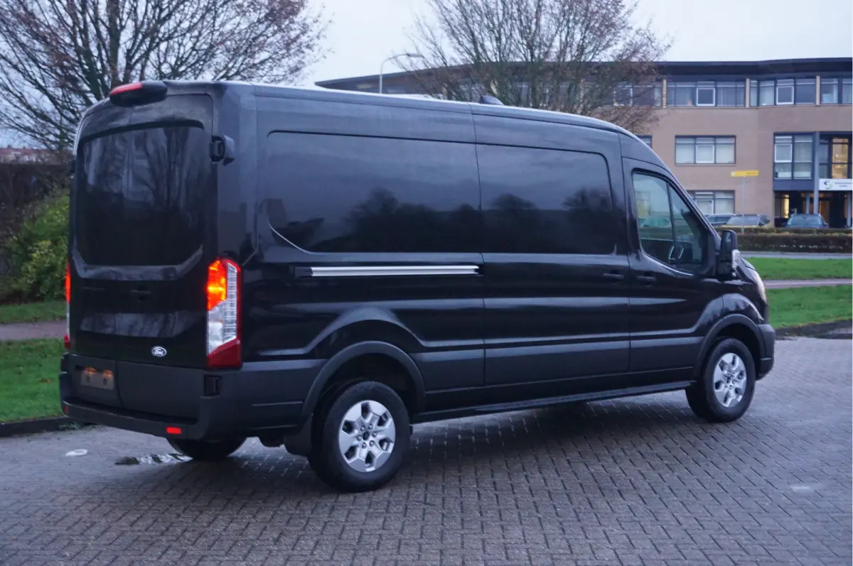 350L L3H2 Trend AUT-10 RWD 165PK BPM VRIJ 3.5T Trekhaak, Navi, Adap. Cruise, 360° Cam!! NR. A256