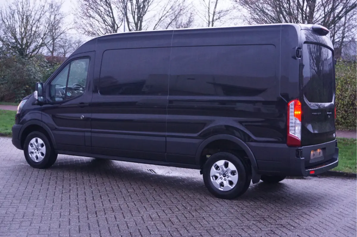350L L3H2 Trend AUT-10 RWD 165PK BPM VRIJ 3.5T Trekhaak, Navi, Adap. Cruise, 360° Cam!! NR. A256
