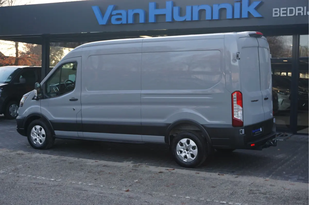 350L L3H2 Trend AUT-10 RWD 165PK BPM VRIJ 3.5T Trekhaak, Navi, Adap. Cruise, 360° Cam!! NR. A273