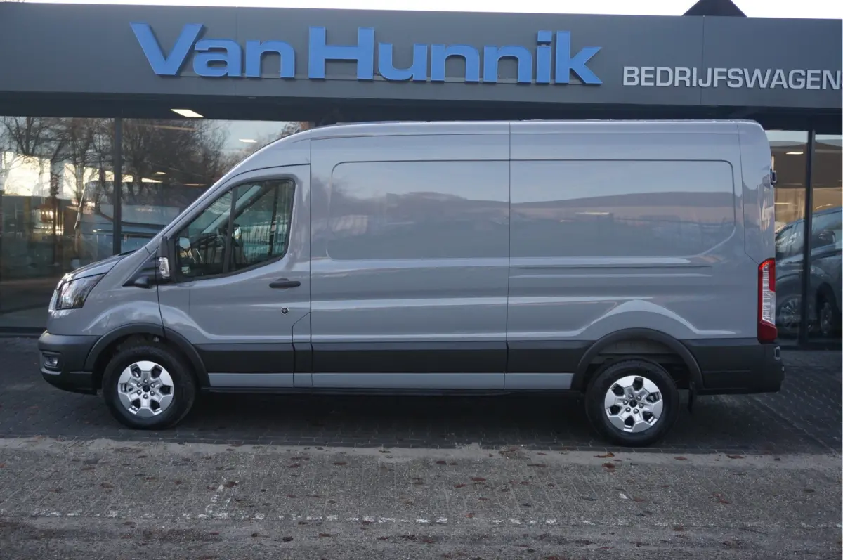 350L L3H2 Trend AUT-10 RWD 165PK BPM VRIJ 3.5T Trekhaak, Navi, Adap. Cruise, 360° Cam!! NR. A273