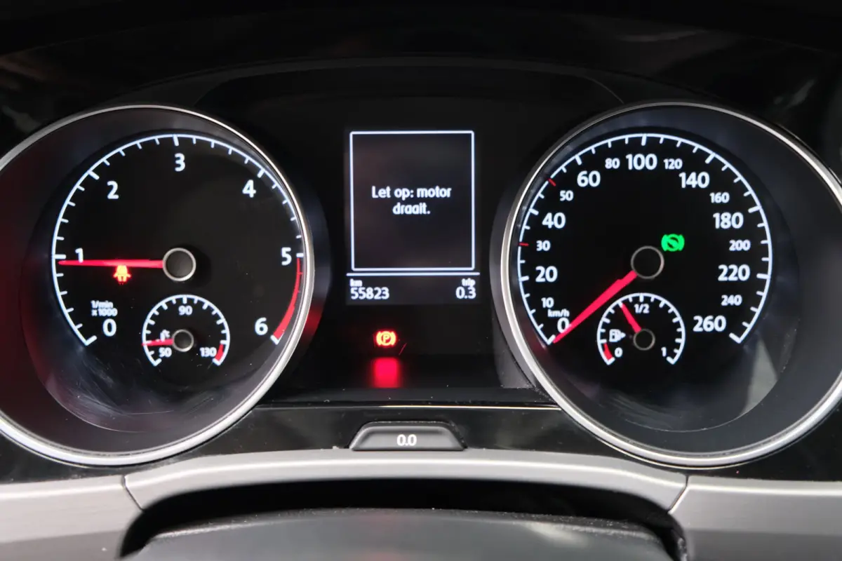 2.0 TDI 150 PK DSG > Grijskenteken < - Airco, Cruise, PDC.