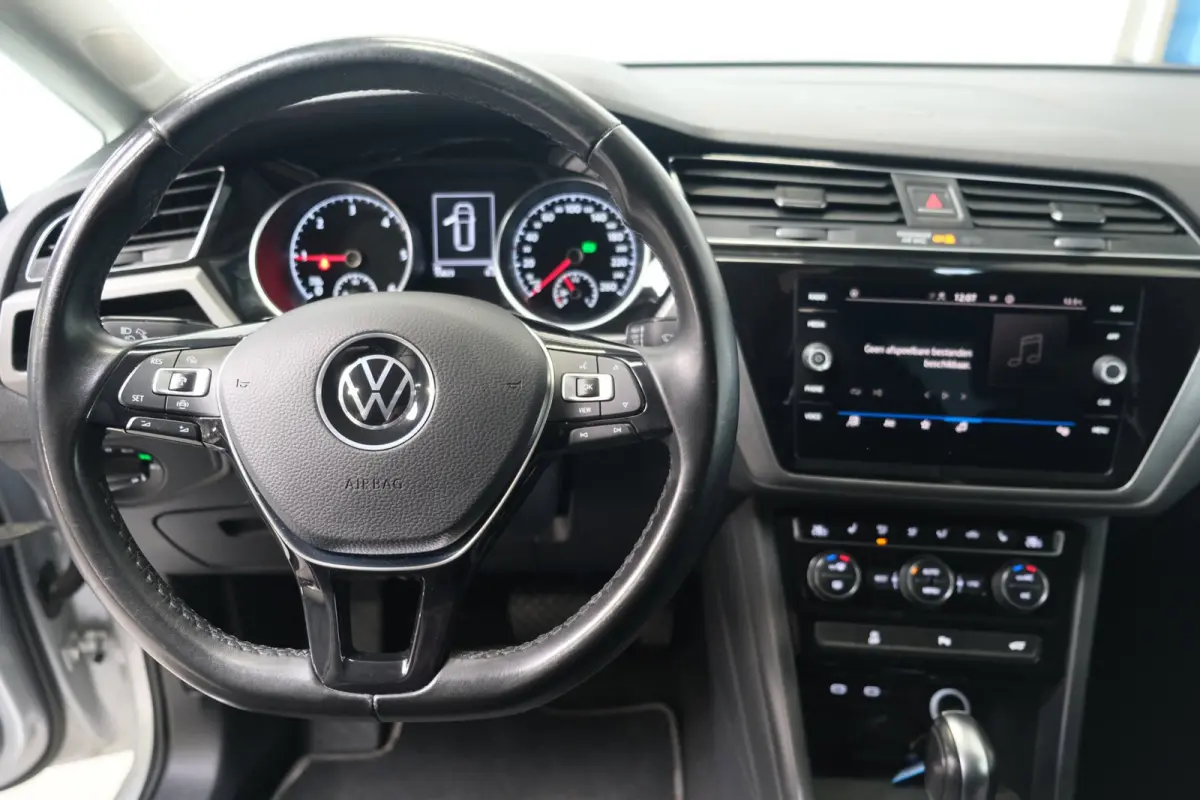 2.0 TDI 150 PK DSG > Grijskenteken < - Airco, Cruise, PDC.