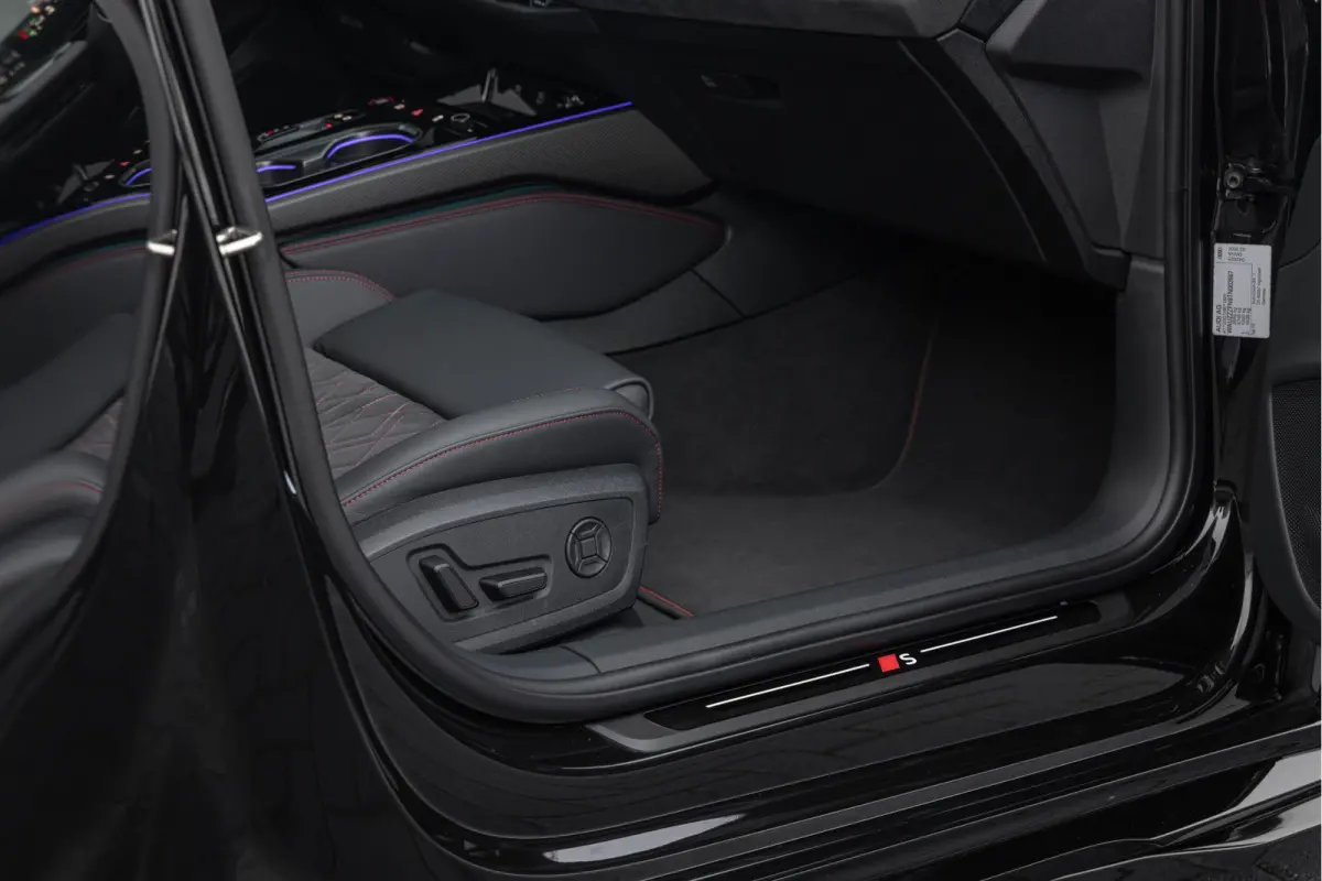 3.0 TFSI 367pk S-line Pano Luchtv. 4-wielsturing B&O HuD