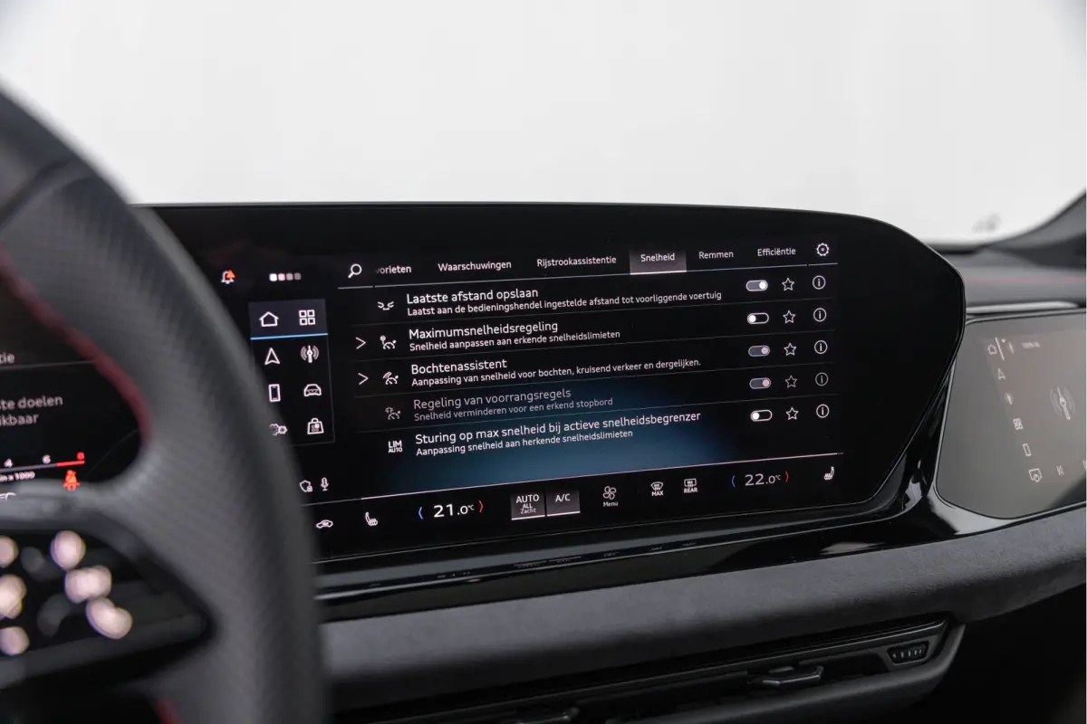 3.0 TFSI 367pk S-line Pano Luchtv. 4-wielsturing B&O HuD