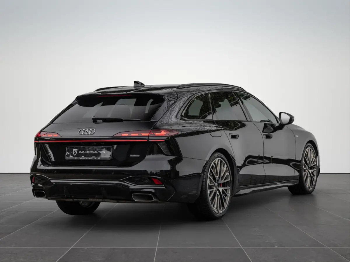 3.0 TFSI 367pk S-line Pano Luchtv. 4-wielsturing B&O HuD