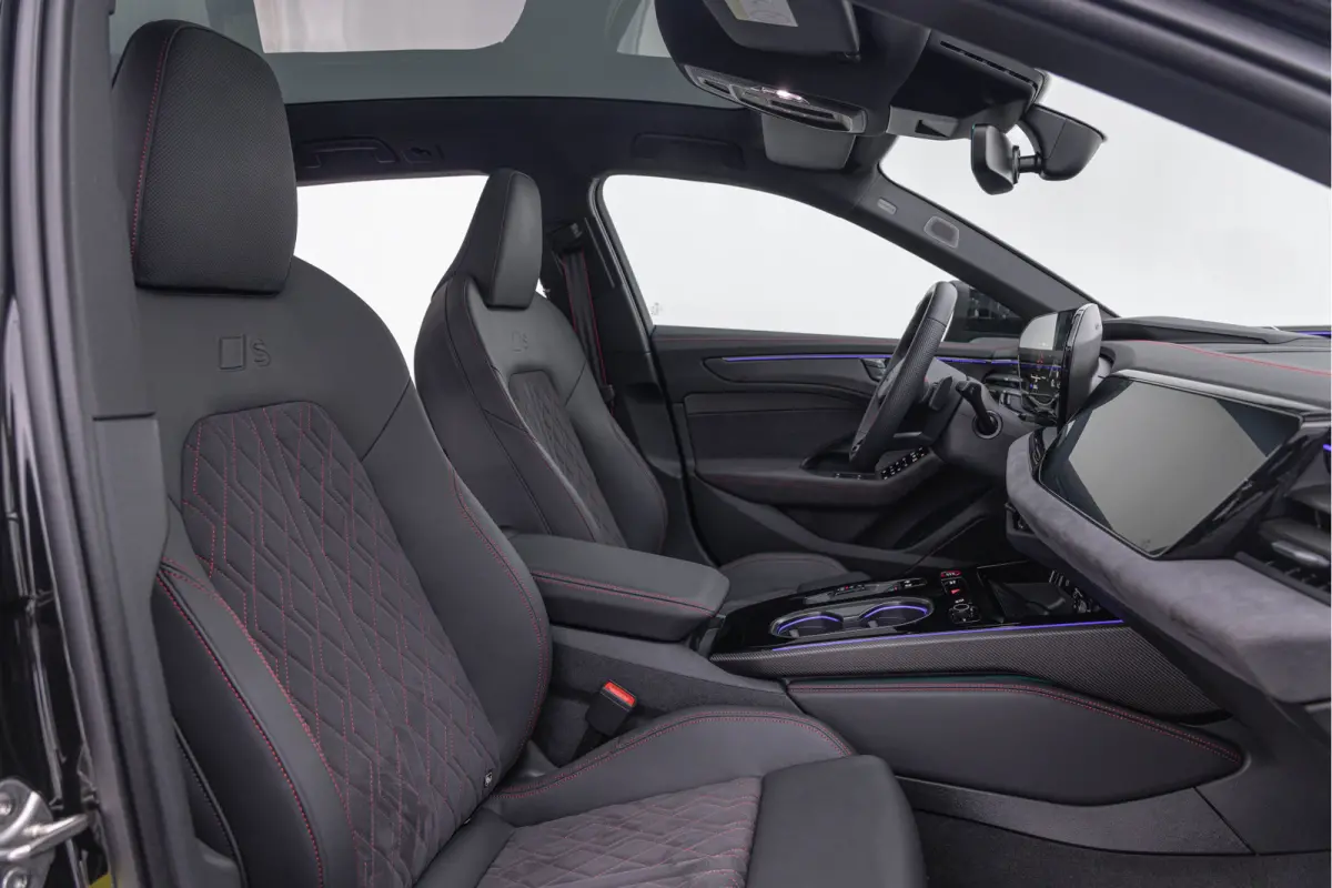 3.0 TFSI 367pk S-line Pano Luchtv. 4-wielsturing B&O HuD