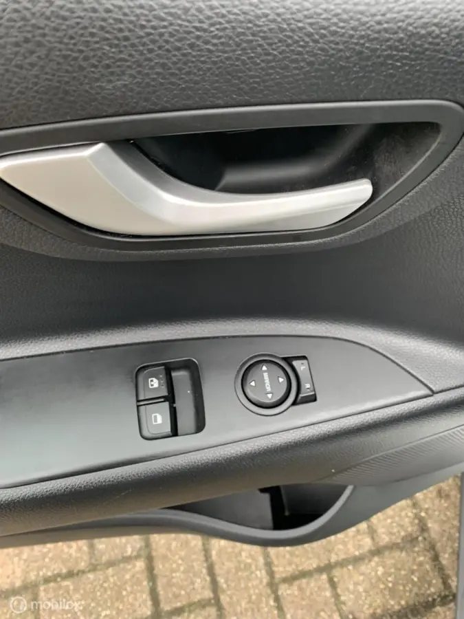 1.0 T-GDi MHEV ComfortLine|Apple carplay