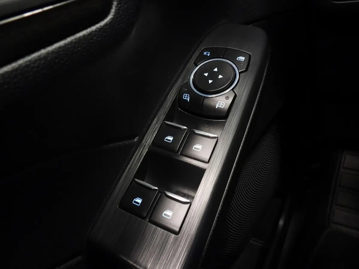 2.5 PHEV Plug-In Vignale TREKH./NAVI/LEER/LED/B&O/18"LMV!
