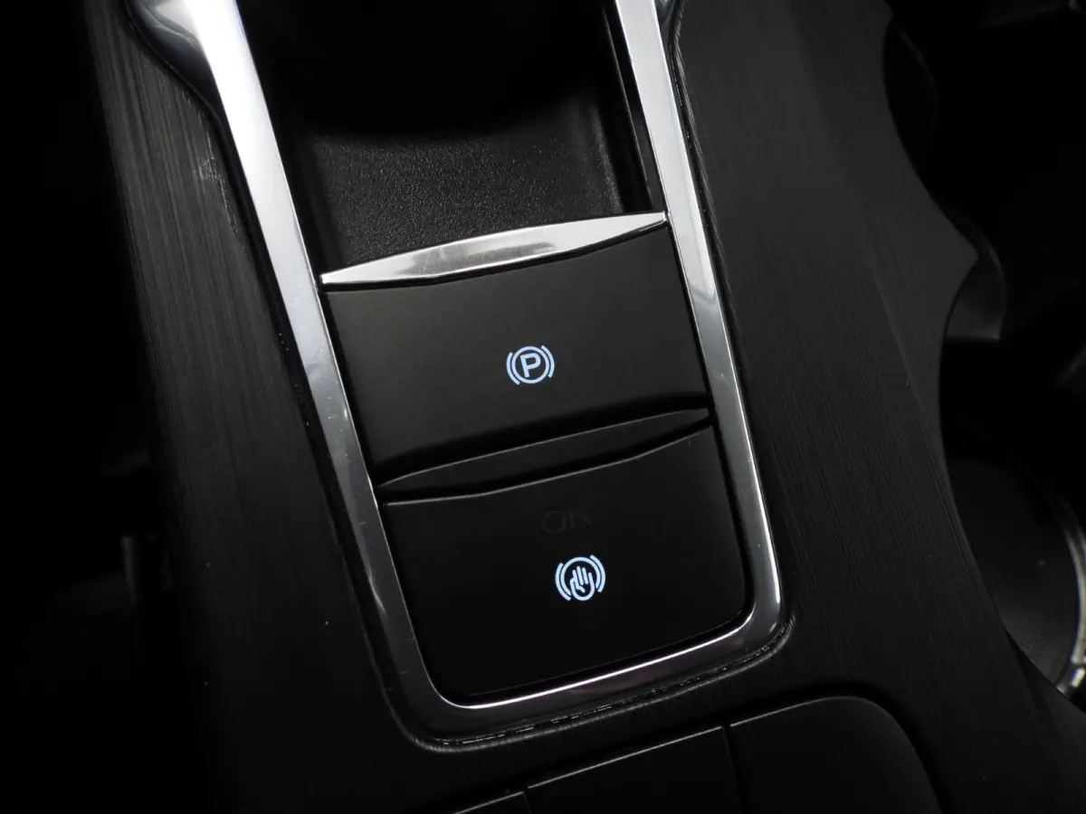 2.5 PHEV Plug-In Vignale TREKH./NAVI/LEER/LED/B&O/18"LMV!